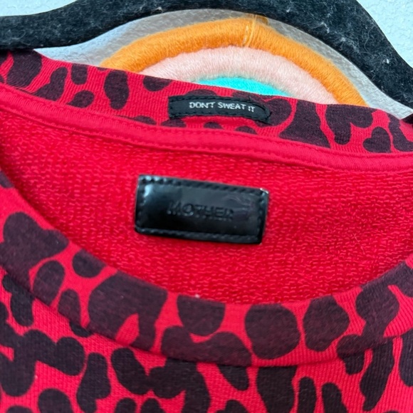 MOTHER Sweatshirt Red/Black Koozie in Radioactive Paws 3/4 Pullover Size: Small - Picture 6 of 7